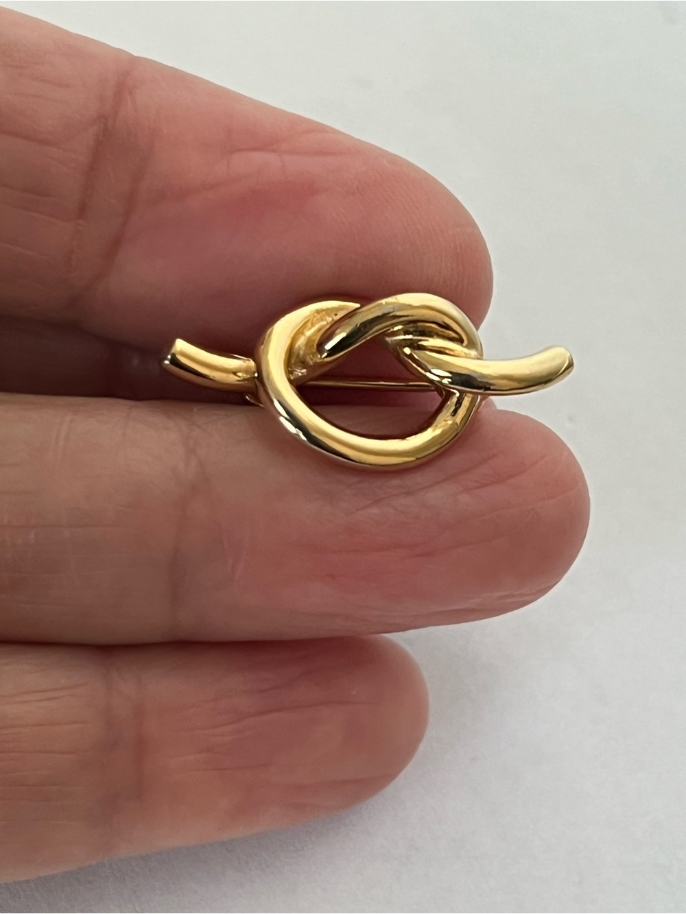 Gold Knot Brooch Pin small size